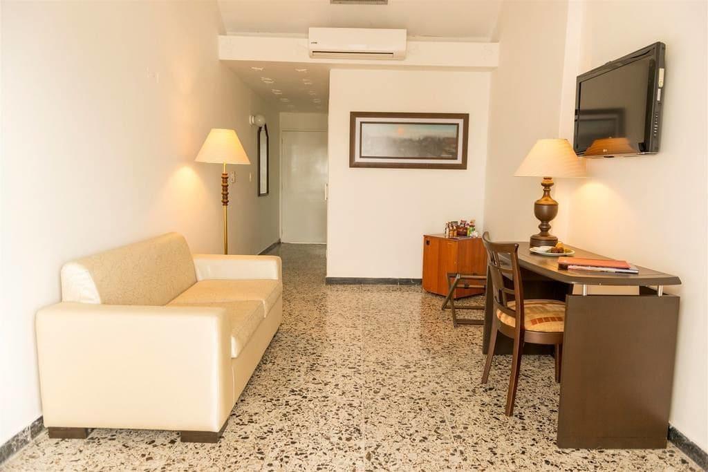 Hotel Tequendama Inn Estacion بوينافينتورا المظهر الخارجي الصورة