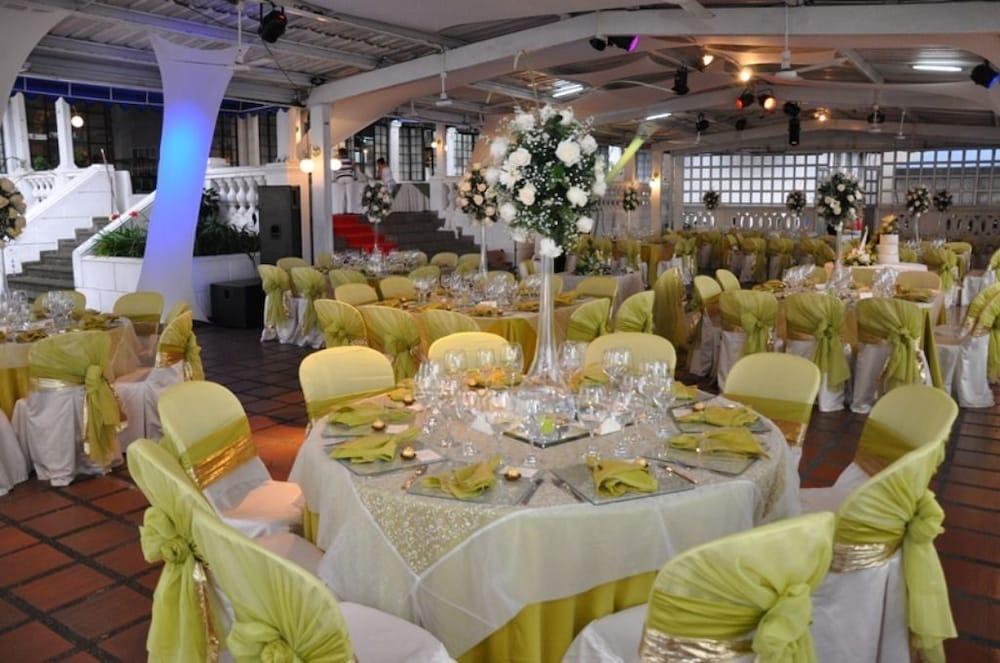 Hotel Tequendama Inn Estacion بوينافينتورا المظهر الخارجي الصورة