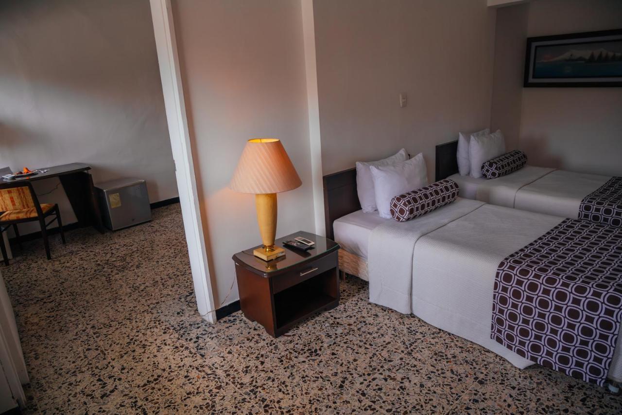 Hotel Tequendama Inn Estacion بوينافينتورا المظهر الخارجي الصورة
