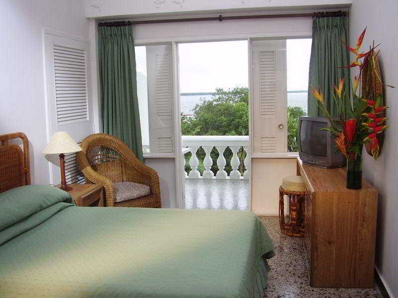 Hotel Tequendama Inn Estacion بوينافينتورا الغرفة الصورة